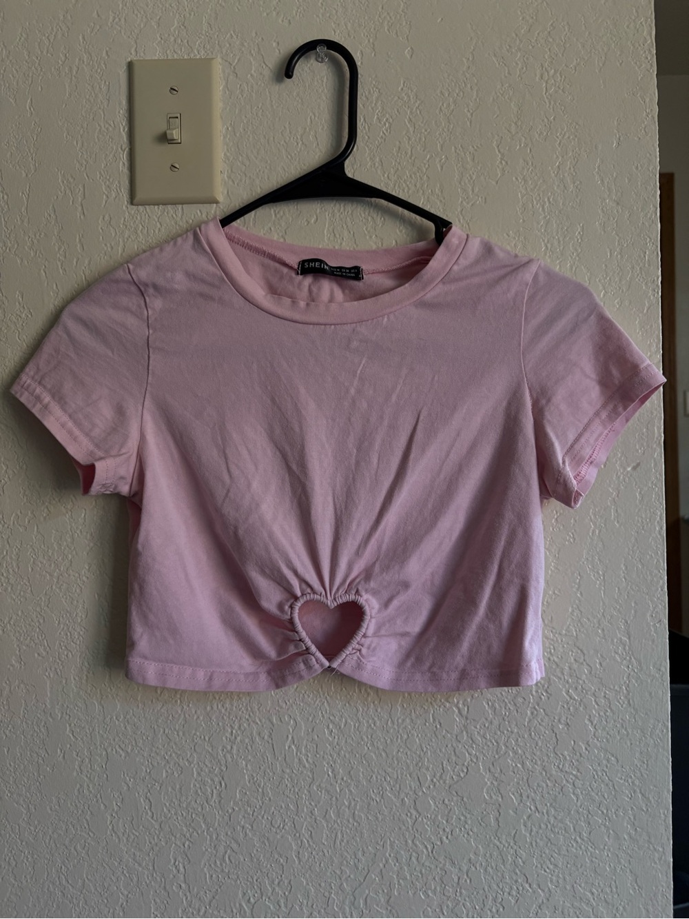 SHEIN Light Pink Heart-Cut Crop Top